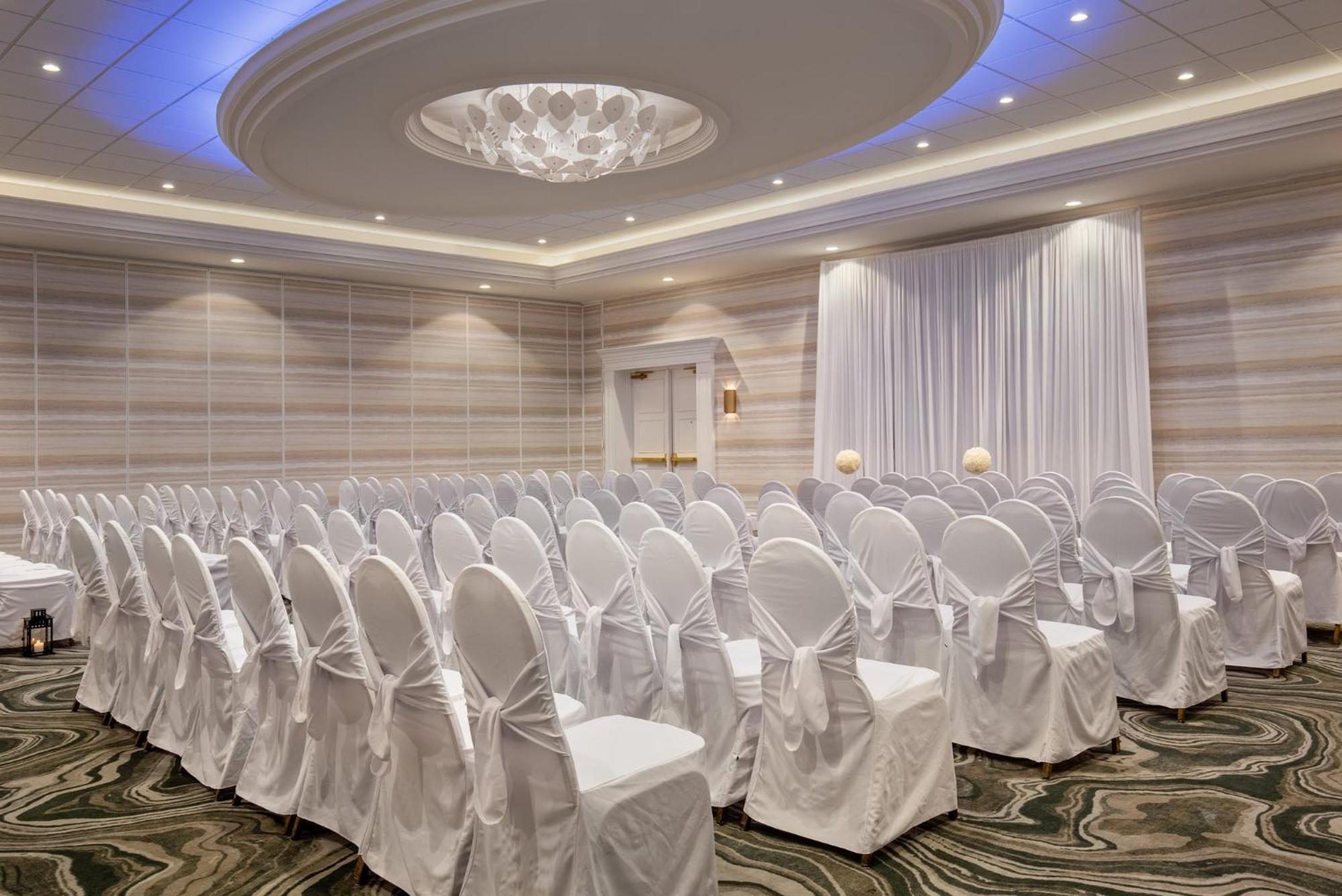 Holiday Inn Hotel & Suites St.Catharines-Niagara By Ihg Saint Catharines Экстерьер фото